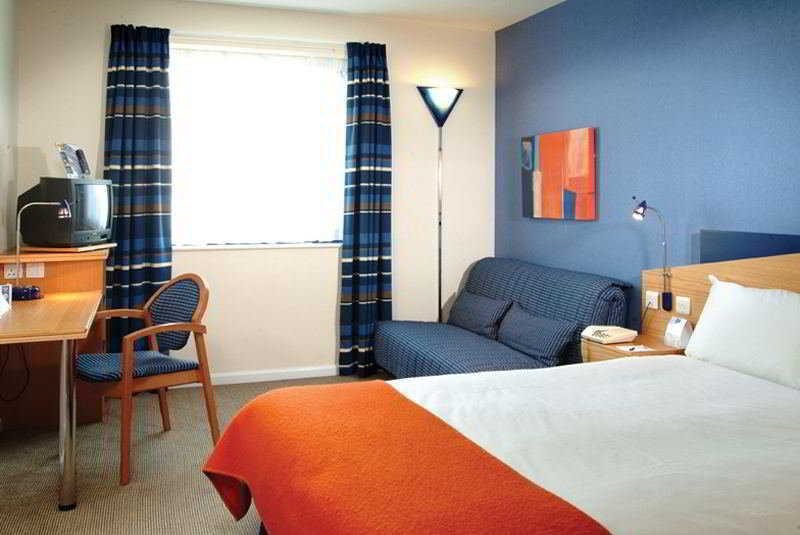 Holiday Inn Express London - Wandsworth, An Ihg Hotel מראה חיצוני תמונה